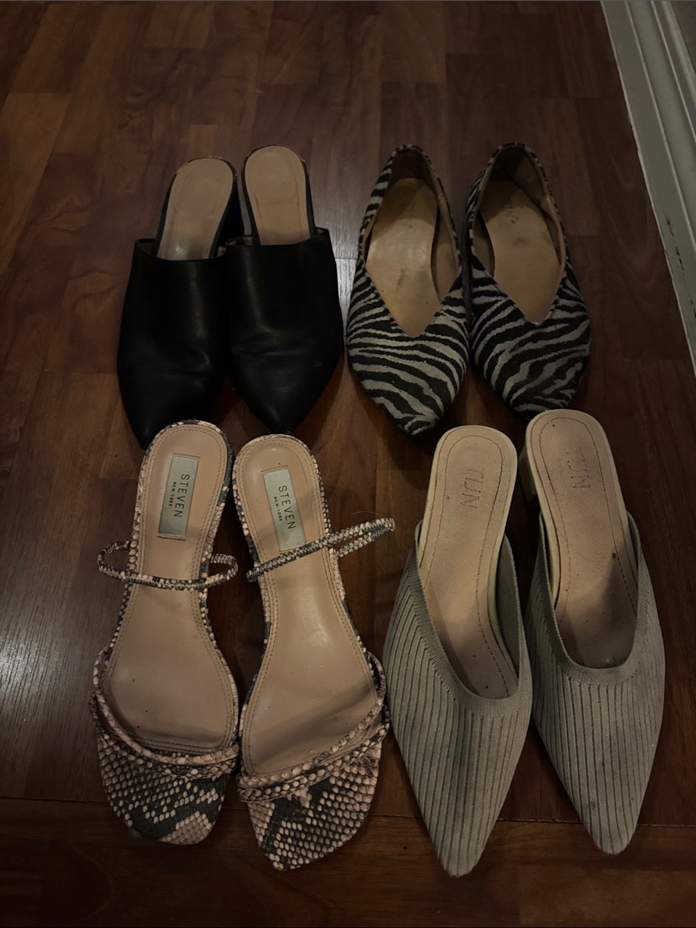 Four pairs women’s flats/heels